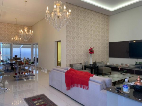 Linda casa no Res ALPHAVILLE FLAMBOYANT ARAGUAIA